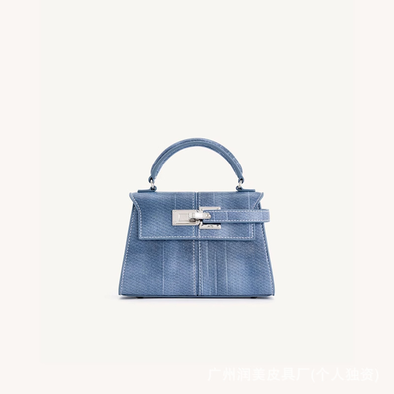 Luxury Bags Sale - Best-selling JW PEI dumpling bag. New