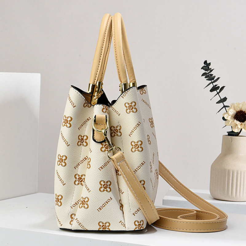Light Luxury High-End Printed  - Luxury Bags & Leather Repair Of Atlanta Photos avis et prix