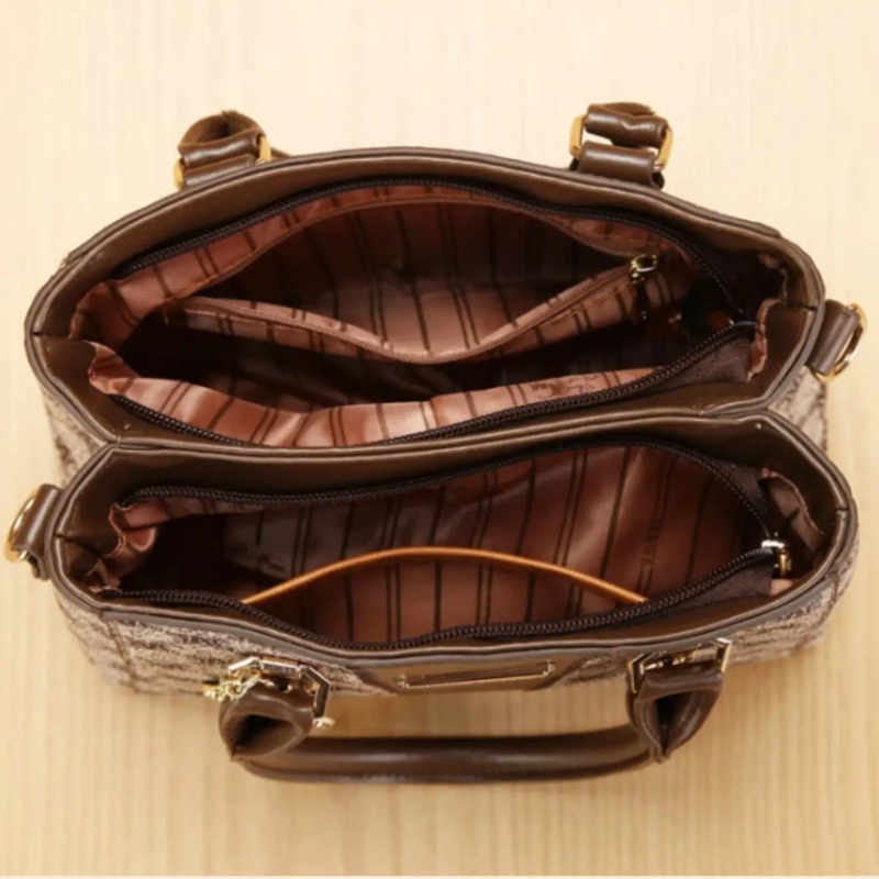 Light luxury high-end letter p - Luxury Bags & Leather Repair Of Atlanta Photos avis et prix