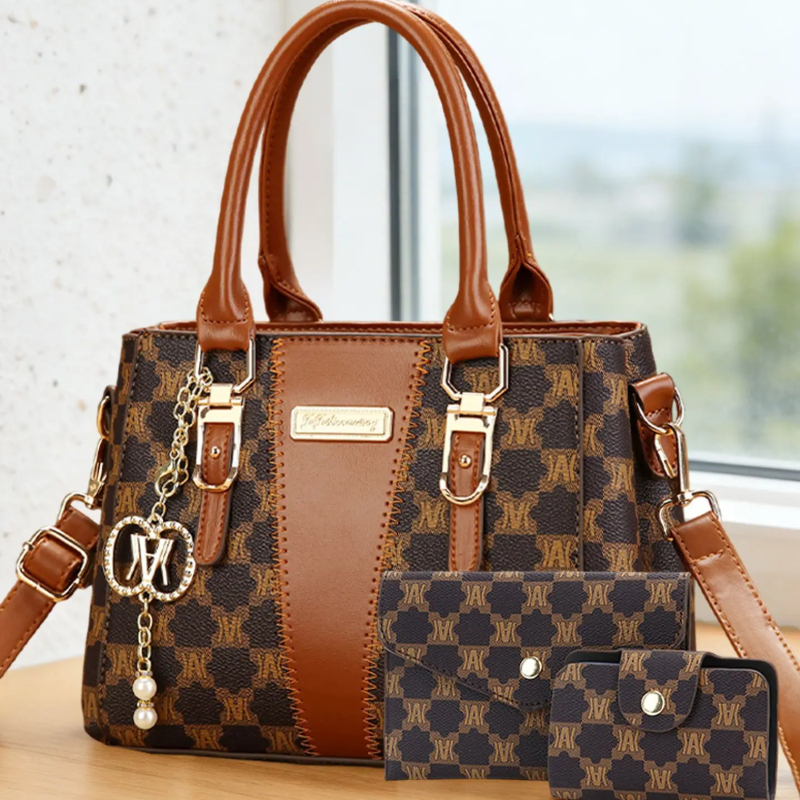 Light luxury high-end letter p - Luxury Bags & Leather Repair Of Atlanta Photos avis et prix