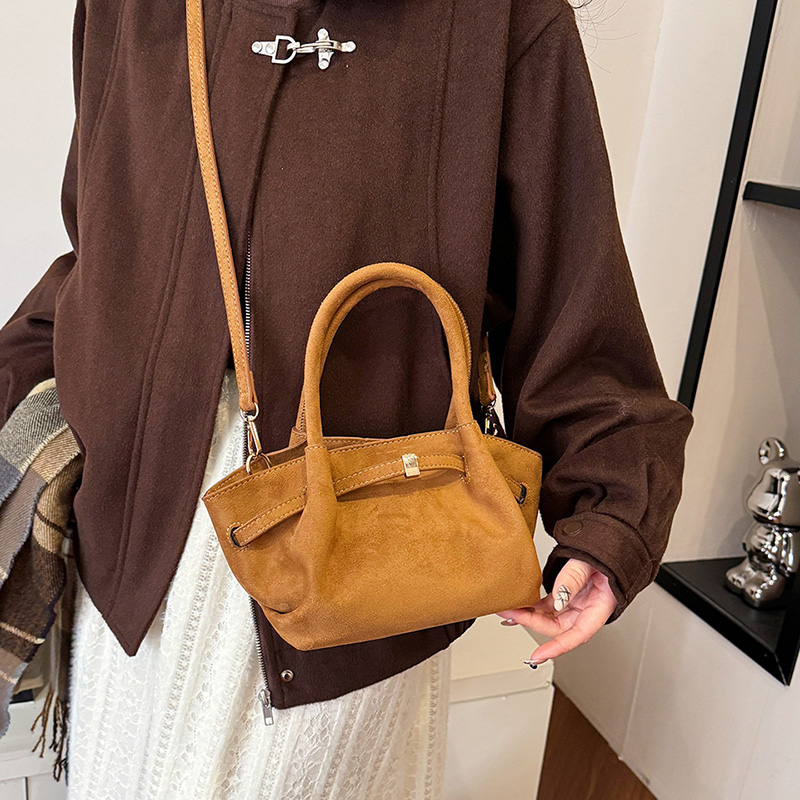 MOODS Burgundy Round Top-handl - Luxury Bags Medium Size avis et prix